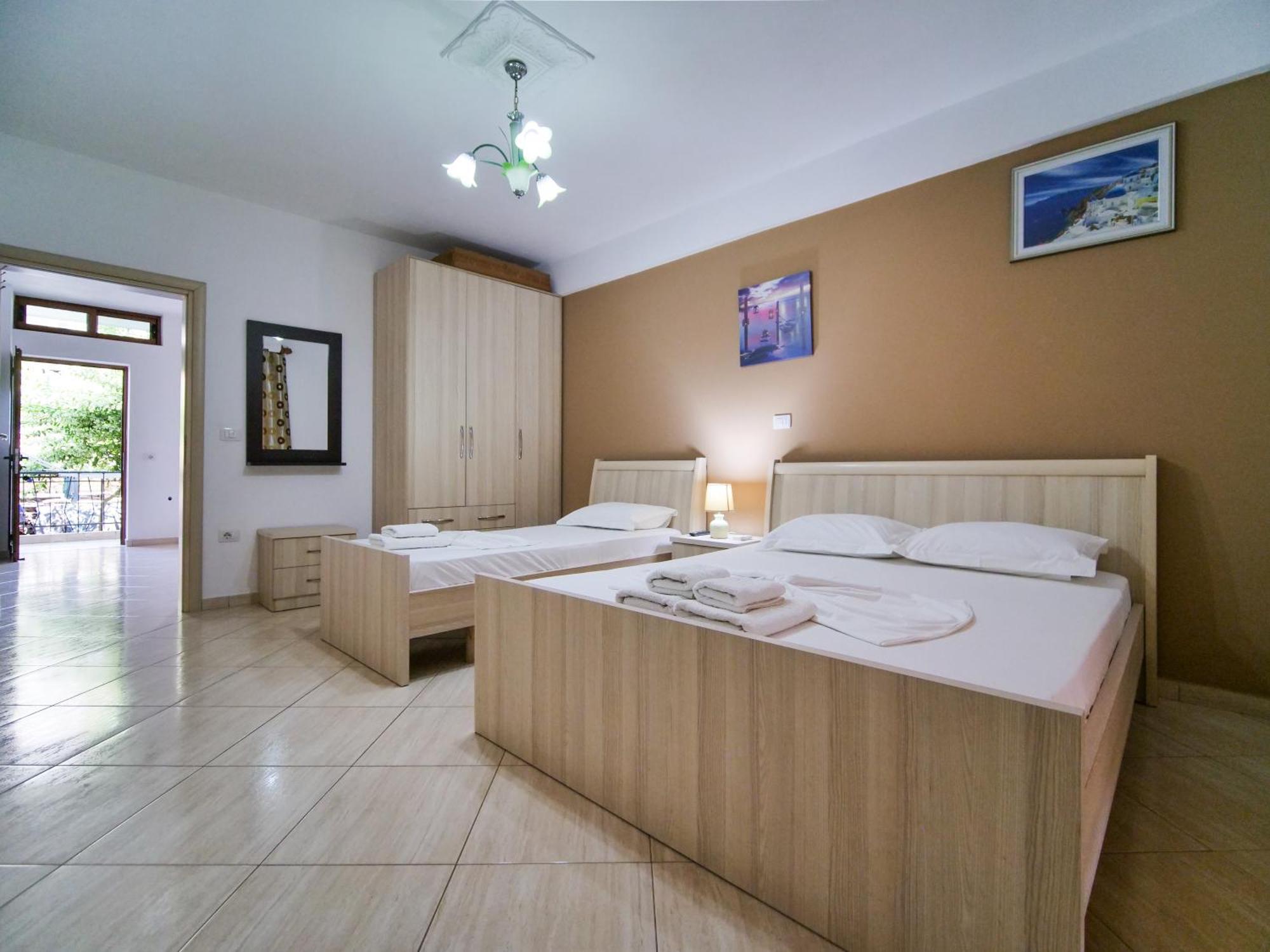 Sea Breeze Himare